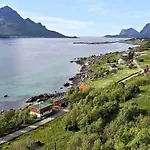 Midnight-sun And Northern-lights House By Ocean Holiday home *