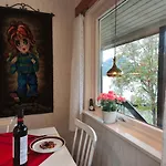Midnight-sun And Northern-lights House By Ocean Holiday home *