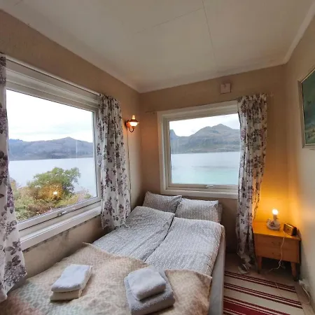 Hébergement de vacances Midnight-sun And Northern-lights House By Ocean