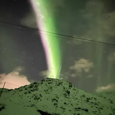 Hébergement de vacances Midnight-sun And Northern-lights House By Ocean