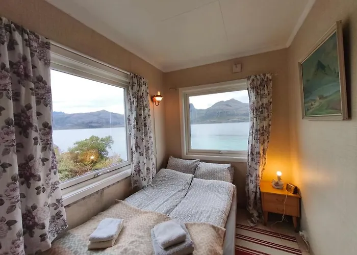 Hébergement de vacances Midnight-sun And Northern-lights House By Ocean